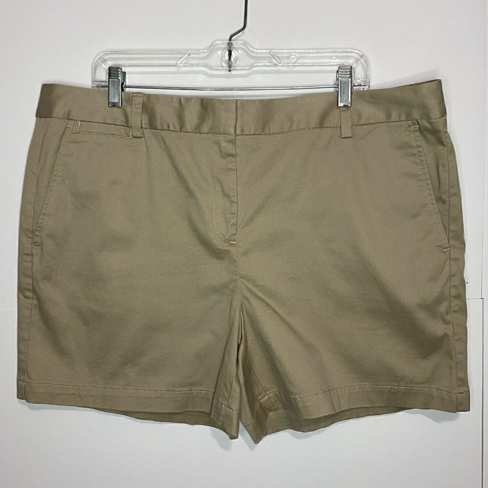 NWT Lands End Not Too Low Rise 4” Shorts Womens Size 18 Khaki Cotton Stretch NEW